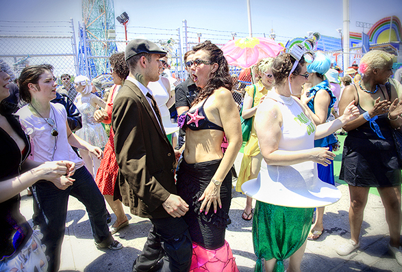 Mermaid Parade 02