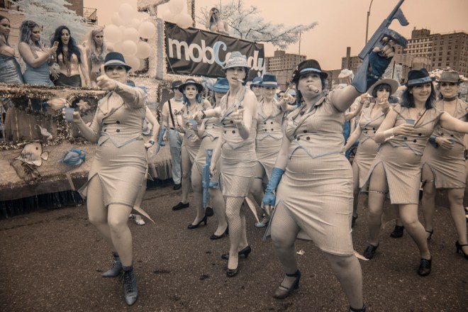 Gold_Terri_MermaidParade4.jpg