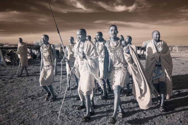 Kenya_2015_red_-2172